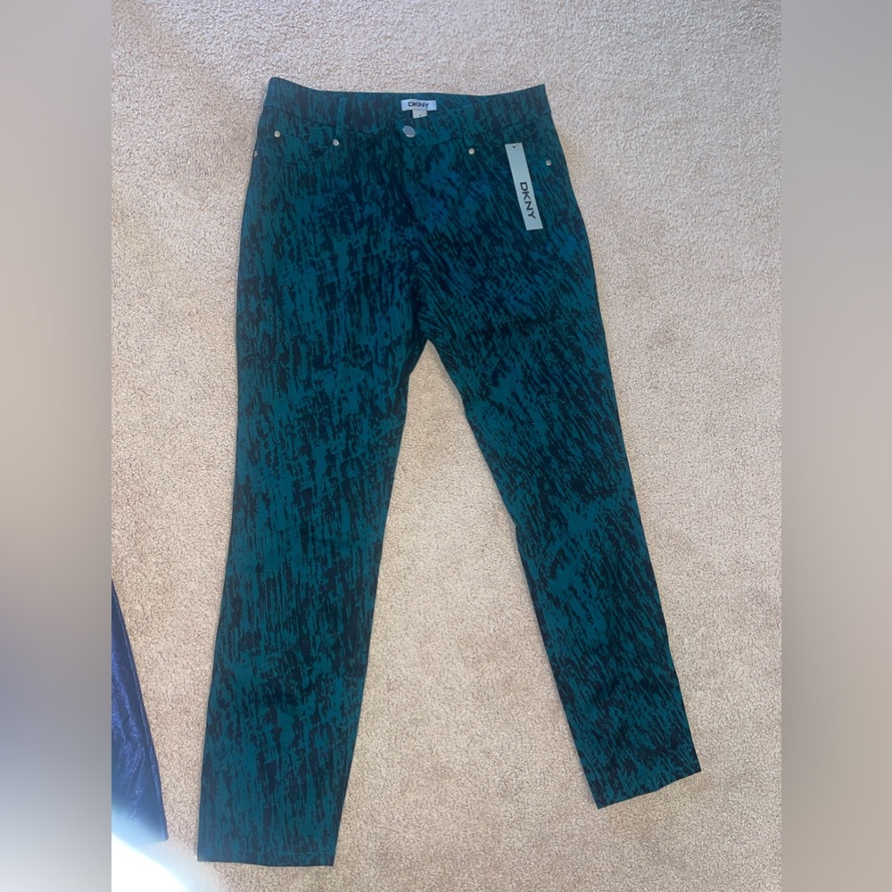 DKNY Rainforest Jeans/Jeggings
